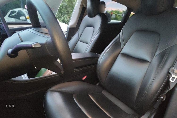 Tesla Model Y 2021 car image #17