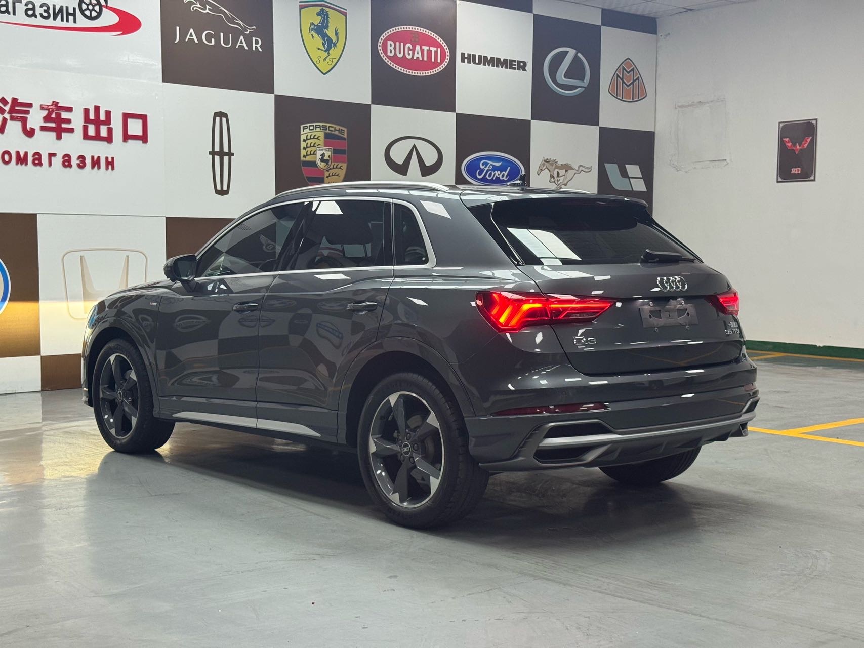 Audi Q3 2021 #4 Audi Q3 2021 car image #4