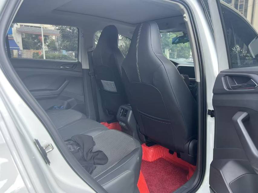 Volkswagen T-Cross 2024 #8 Volkswagen T-Cross 2024 صورة سيارة #8