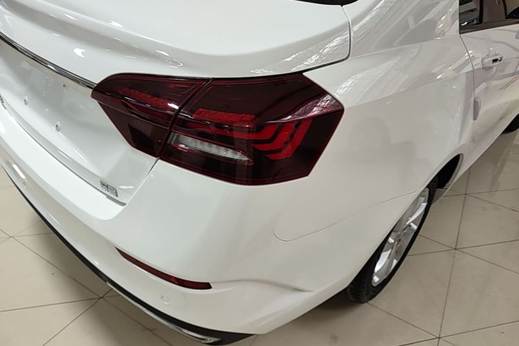 GEELY Emgrand 2021 #8 GEELY Emgrand 2021 car image #8
