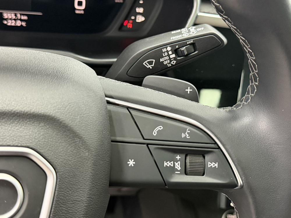 Audi Q3 2022 car image #10