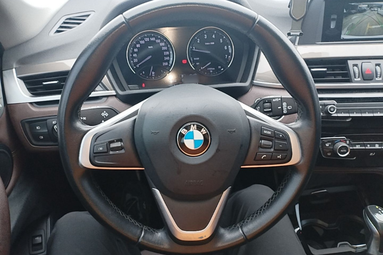 BMW X1 2019 car image #15