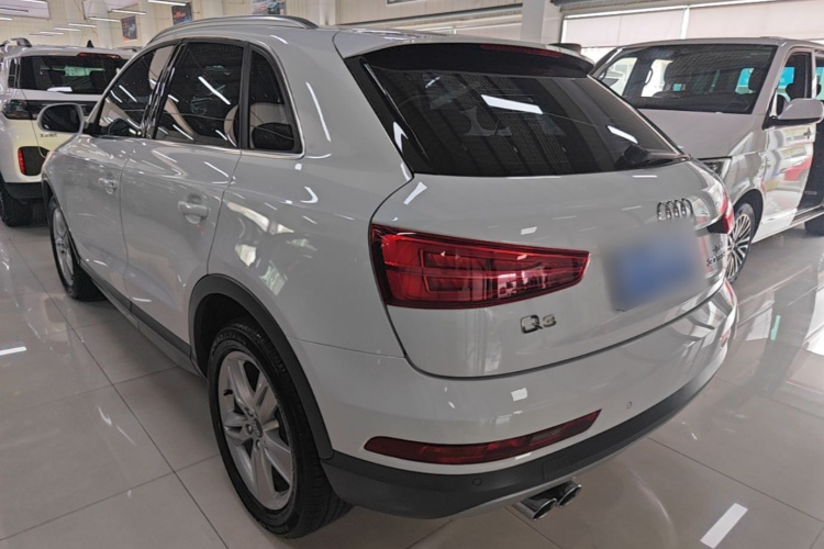 Audi Q3 2018 #5 Audi Q3 2018 car image #5