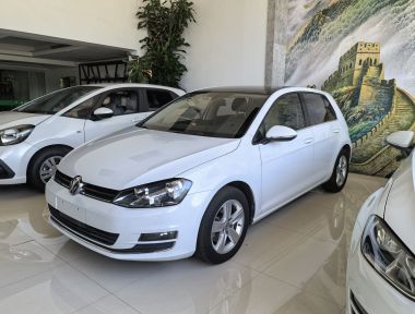 Volkswagen Golf 2015 Volkswagen Golf 2015 car image