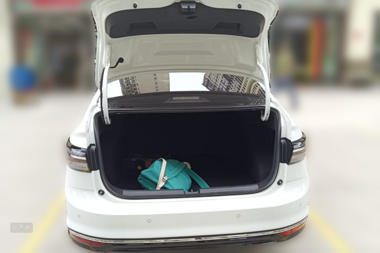 Volkswagen Lavida 2026 car image #21