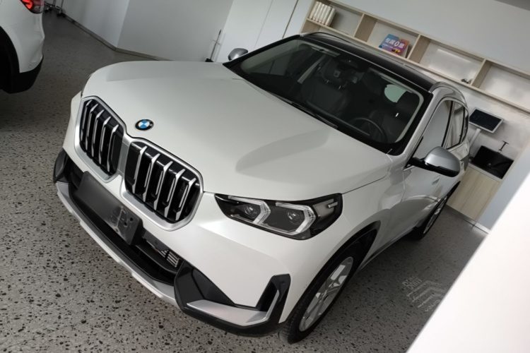 BMW X1 2023 #2 BMW X1 2023 car image #2
