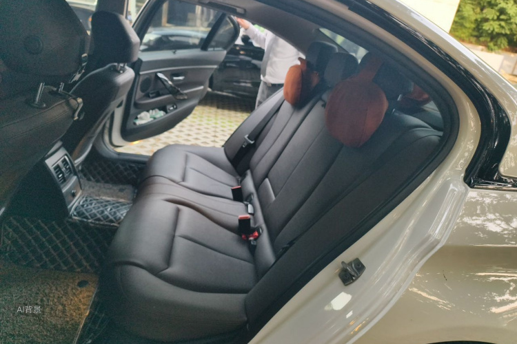 BMW 3 Series 2018 #19 BMW 3 Series 2018 car image #19