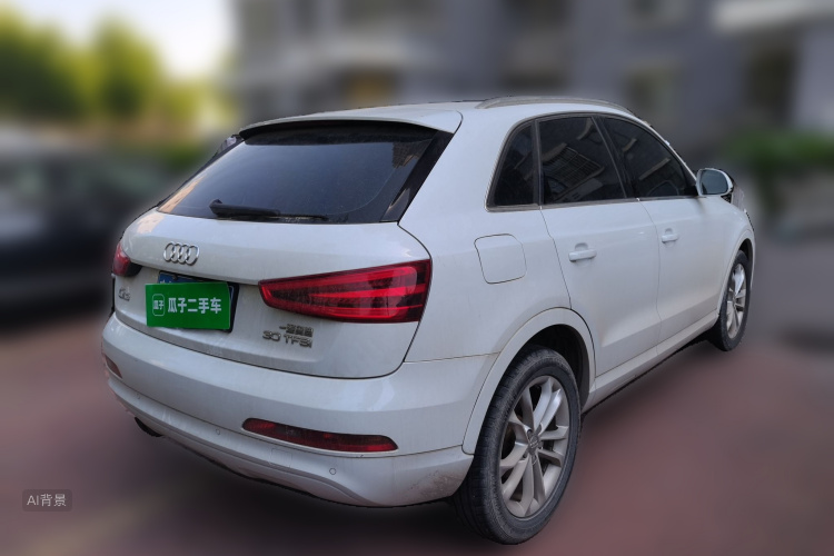 Audi Q3 2016 car image #7
