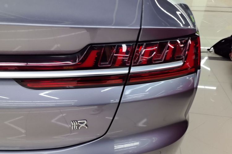 BYD Han 2022 #8 BYD Han 2022 car image #8