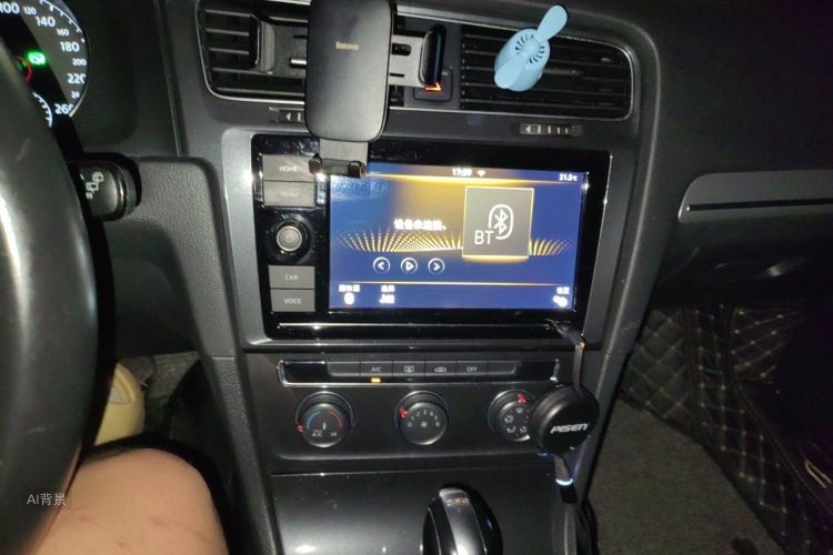 Volkswagen Golf 2019 car image #15