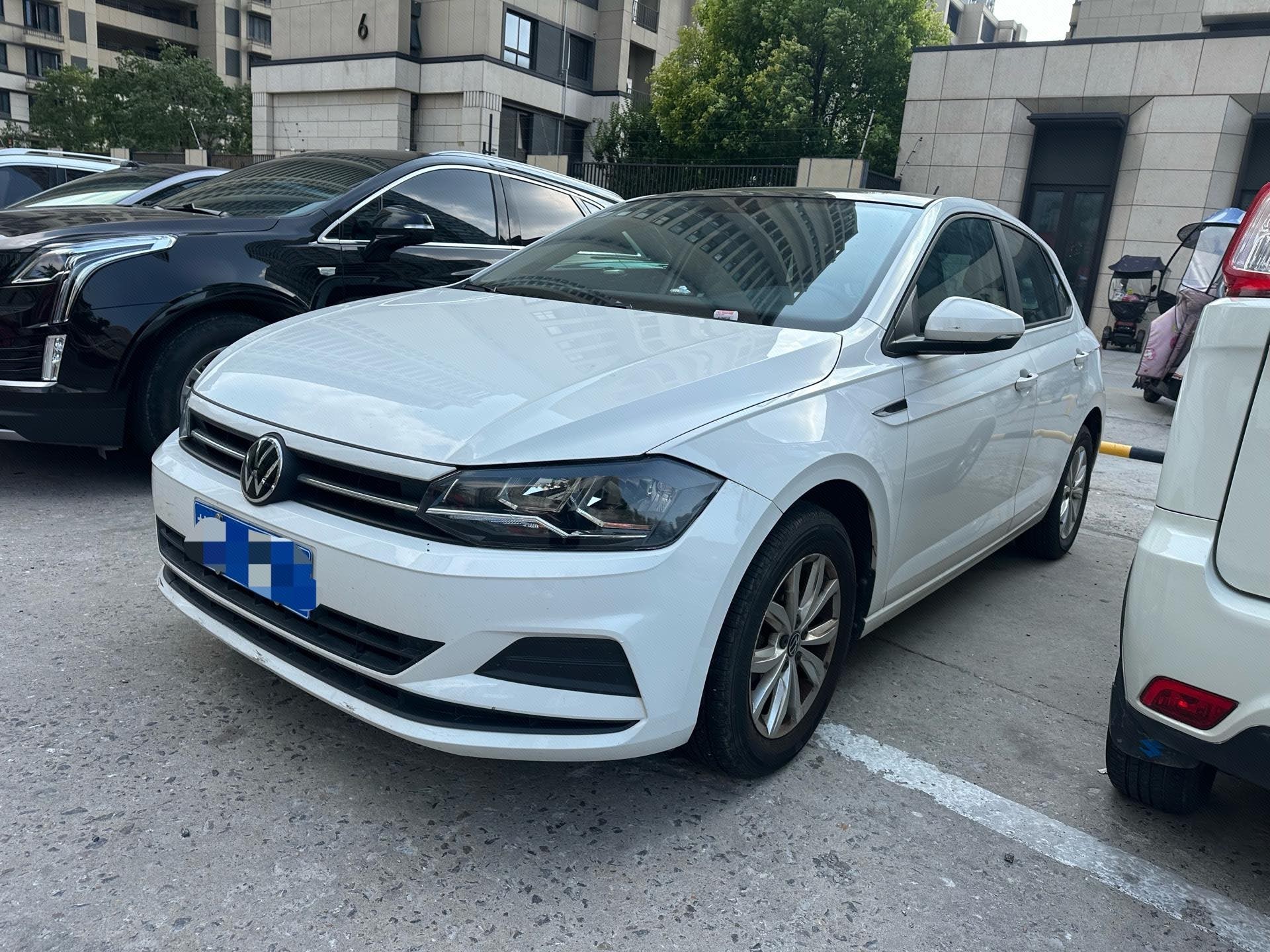 Volkswagen Polo 2021 car image 