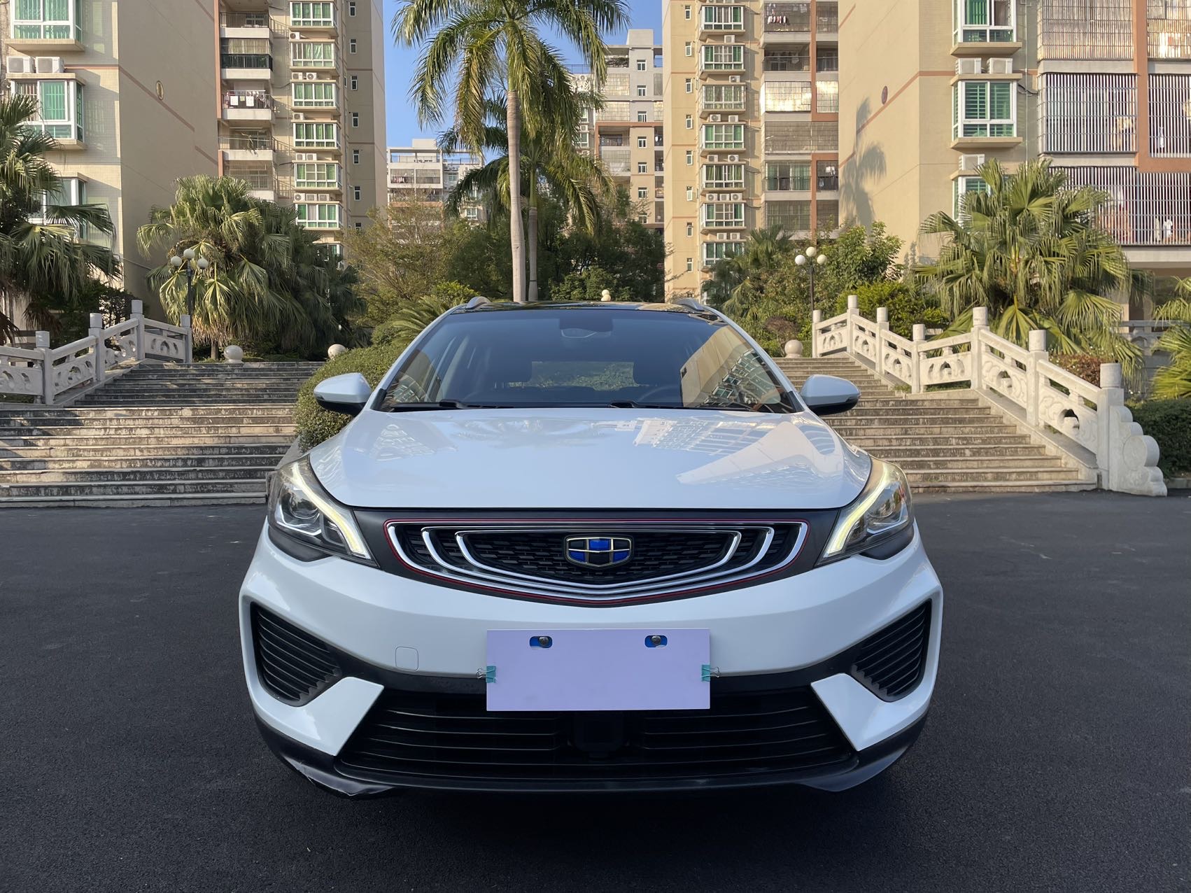 GEELY Emgrand GS 2018 car image #2
