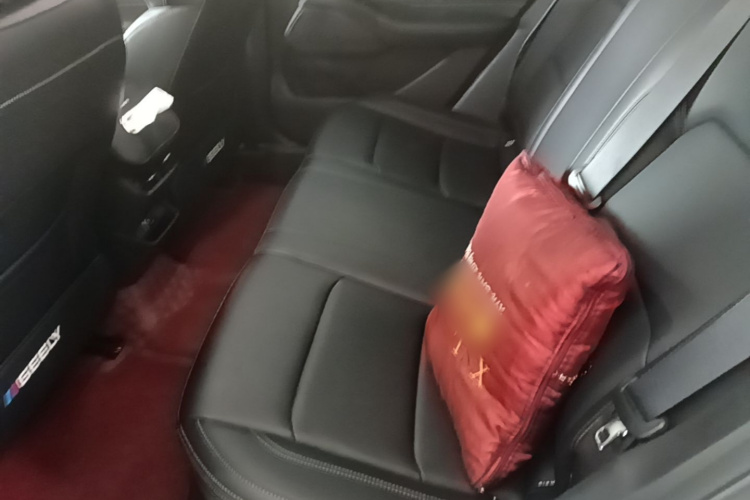 GEELY Emgrand 2024 car image #17