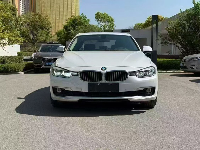 BMW 3 Series 2018 #9 BMW 3 Series 2018 car image #9
