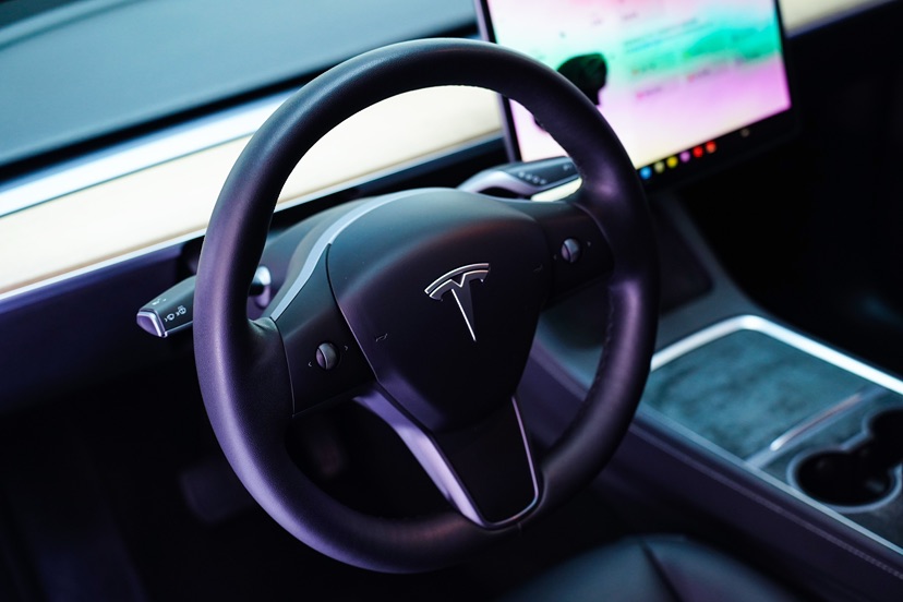 Tesla Model Y 2021 #5 Tesla Model Y 2021 car image #5