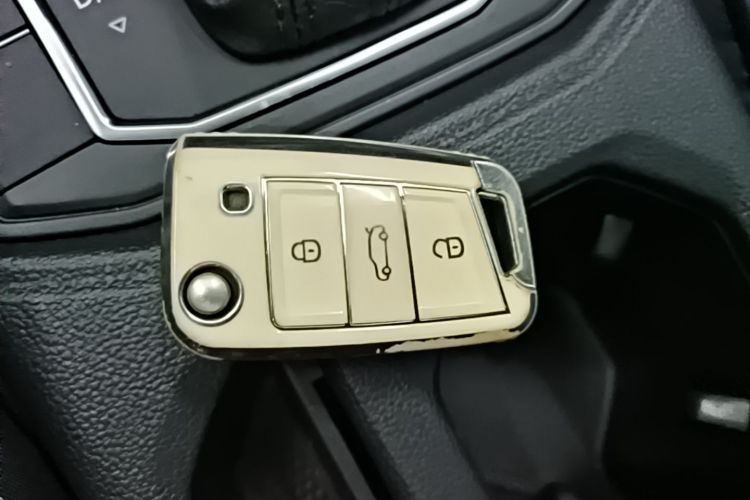 Volkswagen Lavida 2022 imagen de coche #9