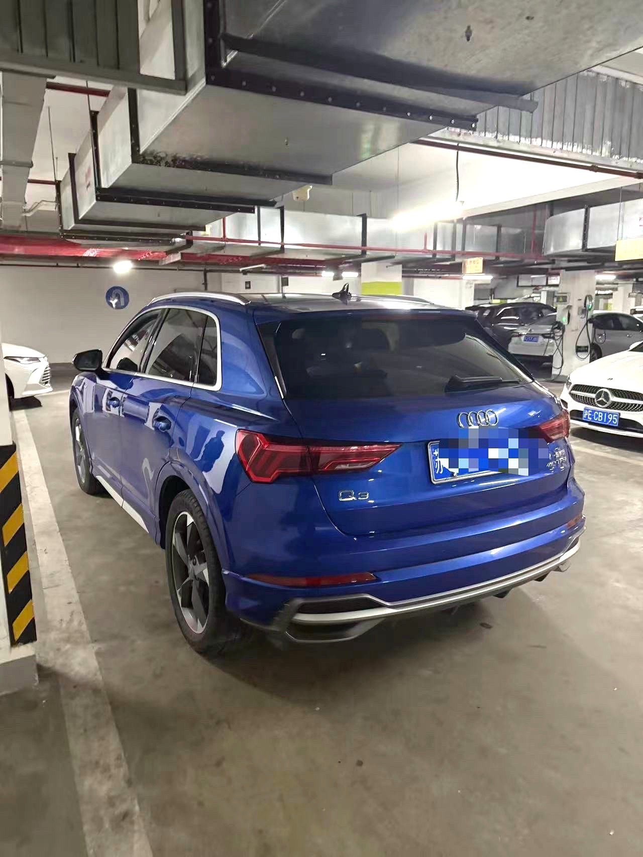 Audi Q3 2019 car image #6