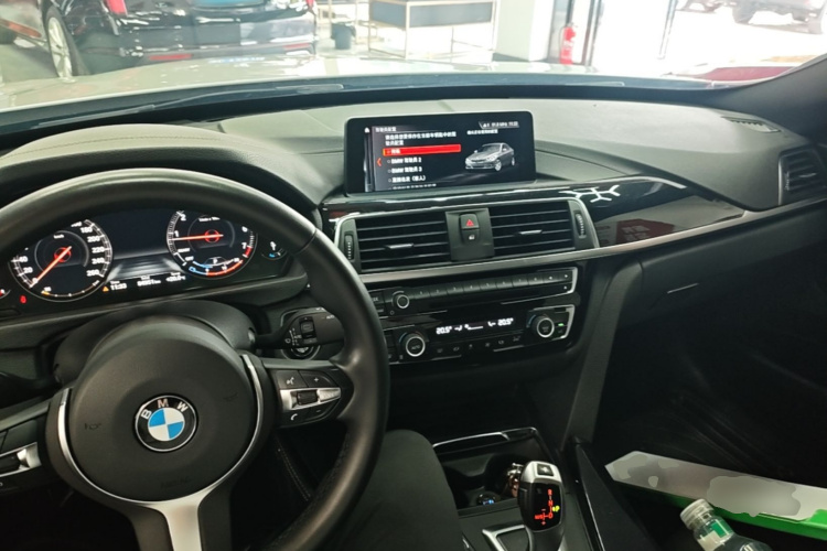 BMW 3 Series GT 2021 #10 BMW 3 Series GT 2021 صورة سيارة #10