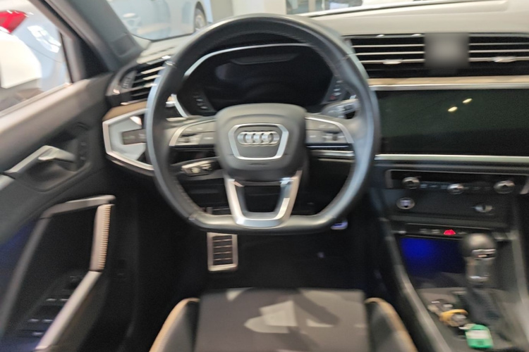 Audi Q3 2024 #12 Audi Q3 2024 car image #12