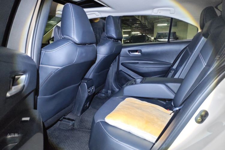 Toyota Corolla 2023 car image #19