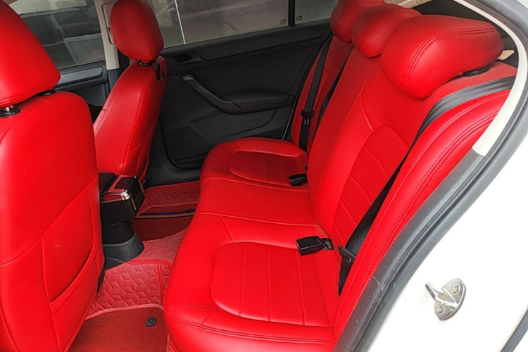 Volkswagen Santana 2016 car image #17