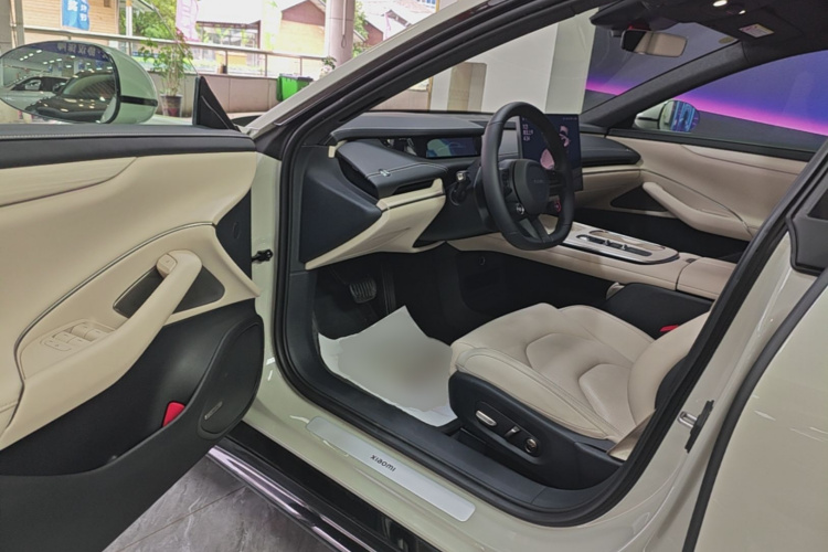 MI SU7 2025 car image #12