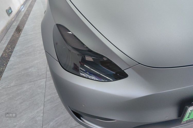 Tesla Model Y 2023 car image #8