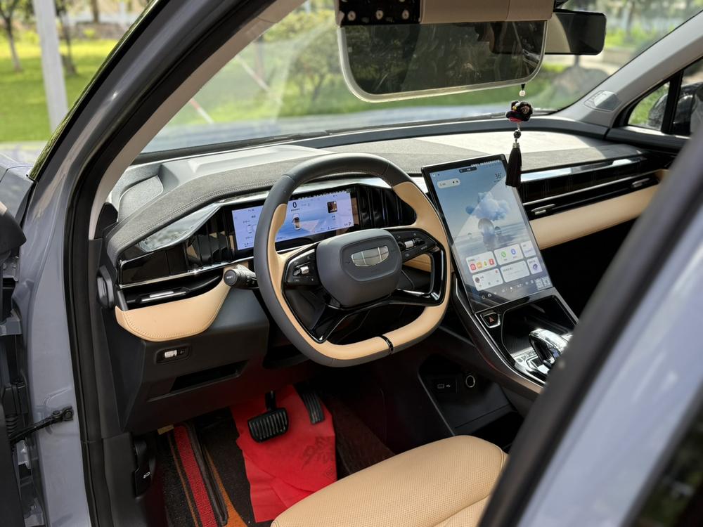 GEELY Boyue L 2023 car image #15