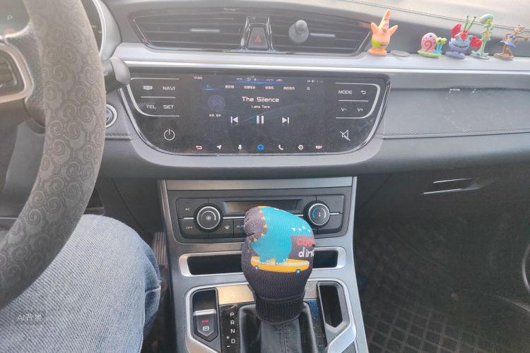 GEELY Emgrand 2018 imagen de coche #15