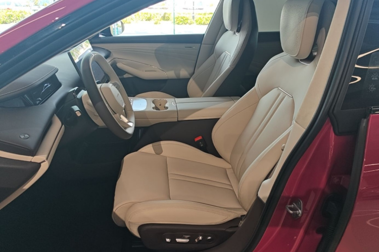 2026 #15 2026 immagine di auto #15