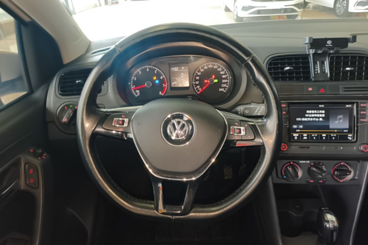 Volkswagen Polo 2018 #11 Volkswagen Polo 2018 car image #11