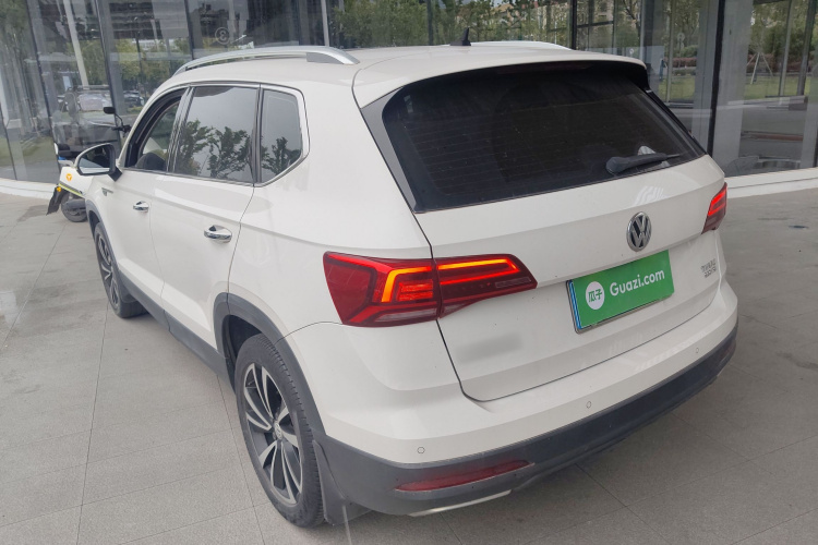 Volkswagen Tharu 2019 immagine di auto #7