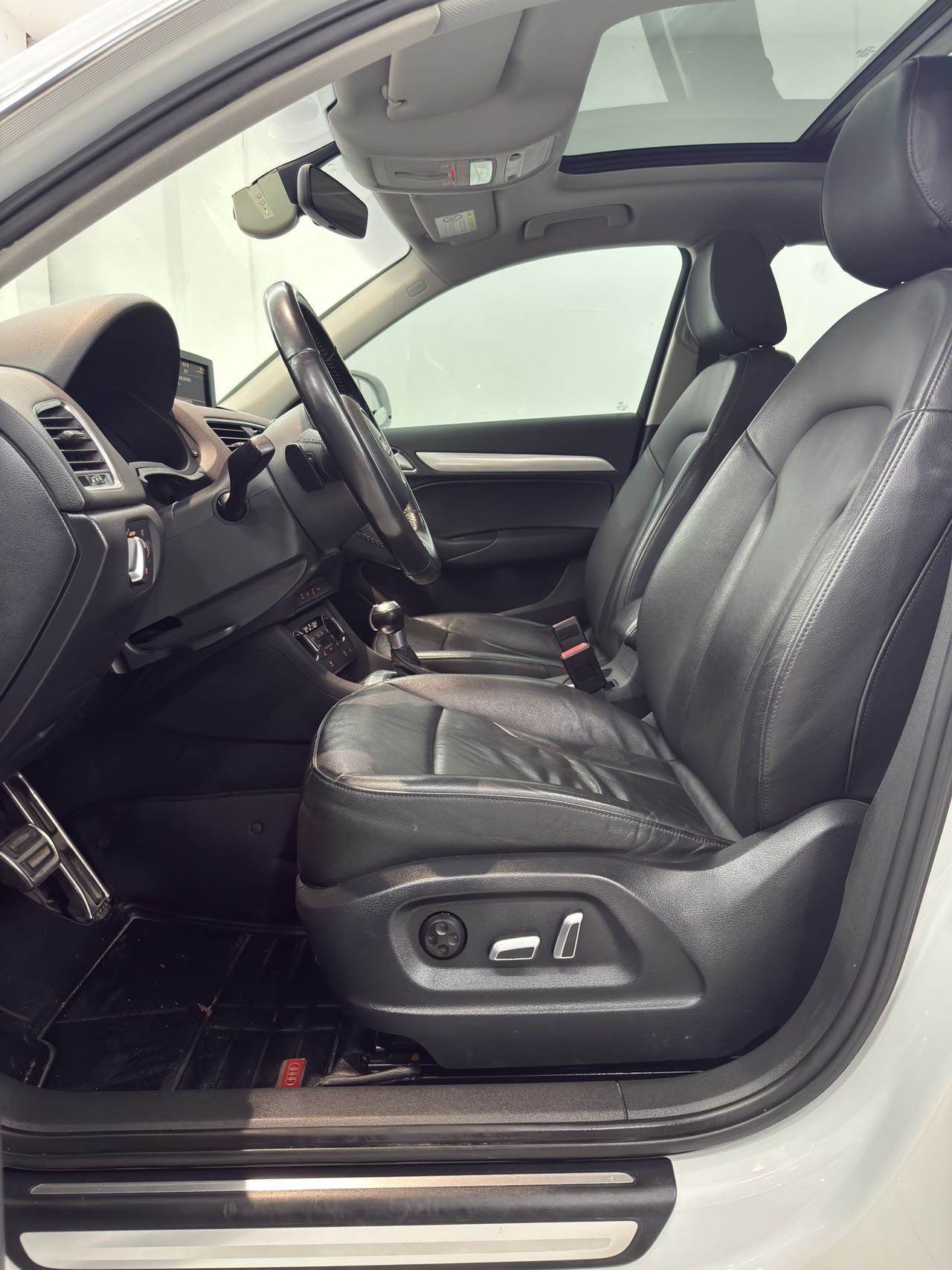 Audi Q3 2017 #8 Audi Q3 2017 car image #8