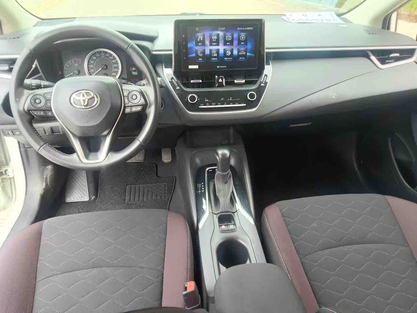 Toyota Corolla 2019 #4 Toyota Corolla 2019 صورة سيارة #4