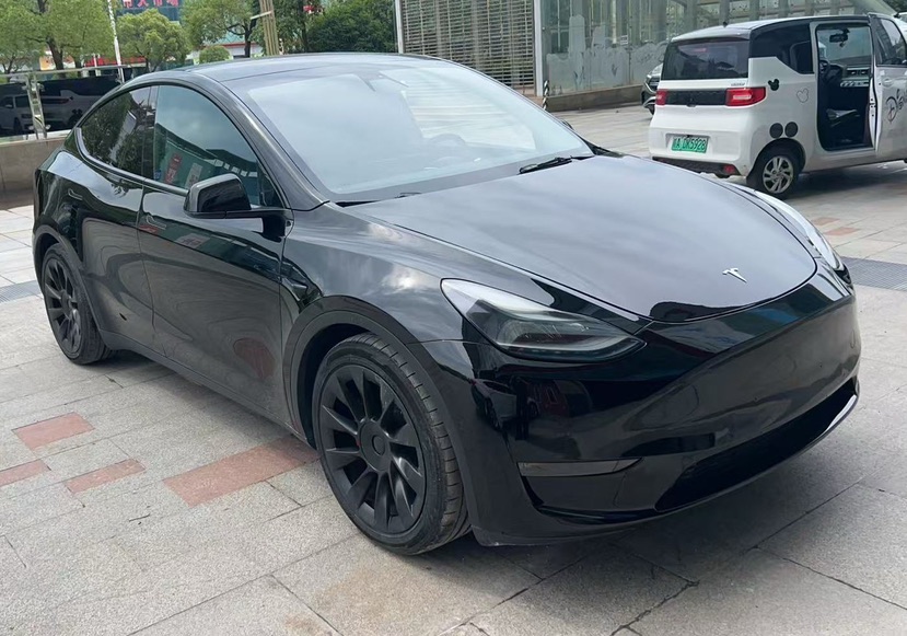 Tesla Model Y 2021 #2 Tesla Model Y 2021 car image #2