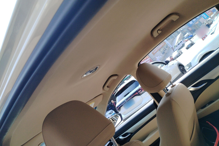 GEELY Emgrand 2019 #21 GEELY Emgrand 2019 car image #21
