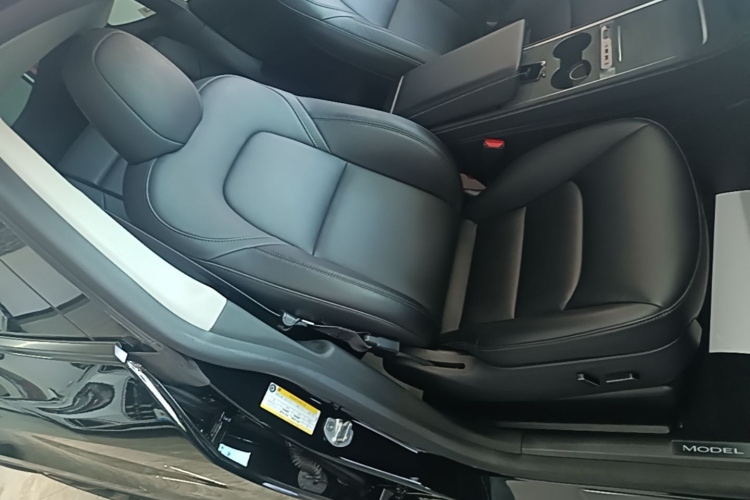 2023 #24 2023 immagine di auto #24