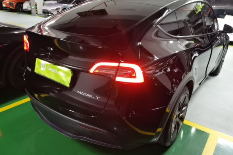 Tesla Model Y 2023 #7 Tesla Model Y 2023 immagine di auto #7