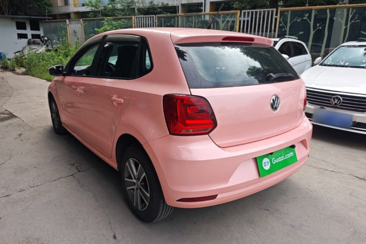 Volkswagen Polo 2015 #5 Volkswagen Polo 2015 car image #5