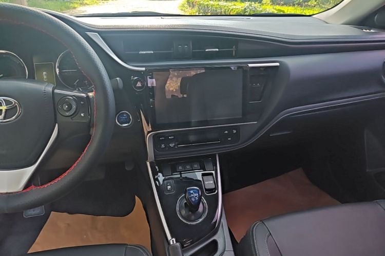 Toyota Corolla 2018 #13 Toyota Corolla 2018 car image #13