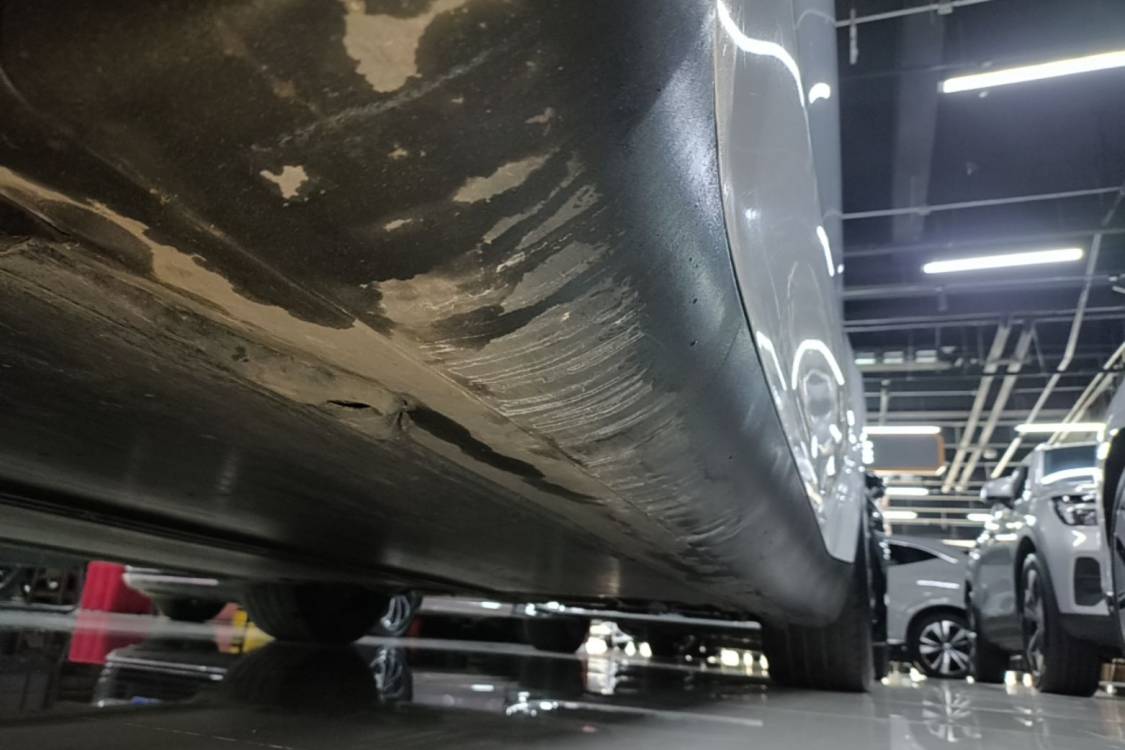 Tesla Model Y 2024 car image #8