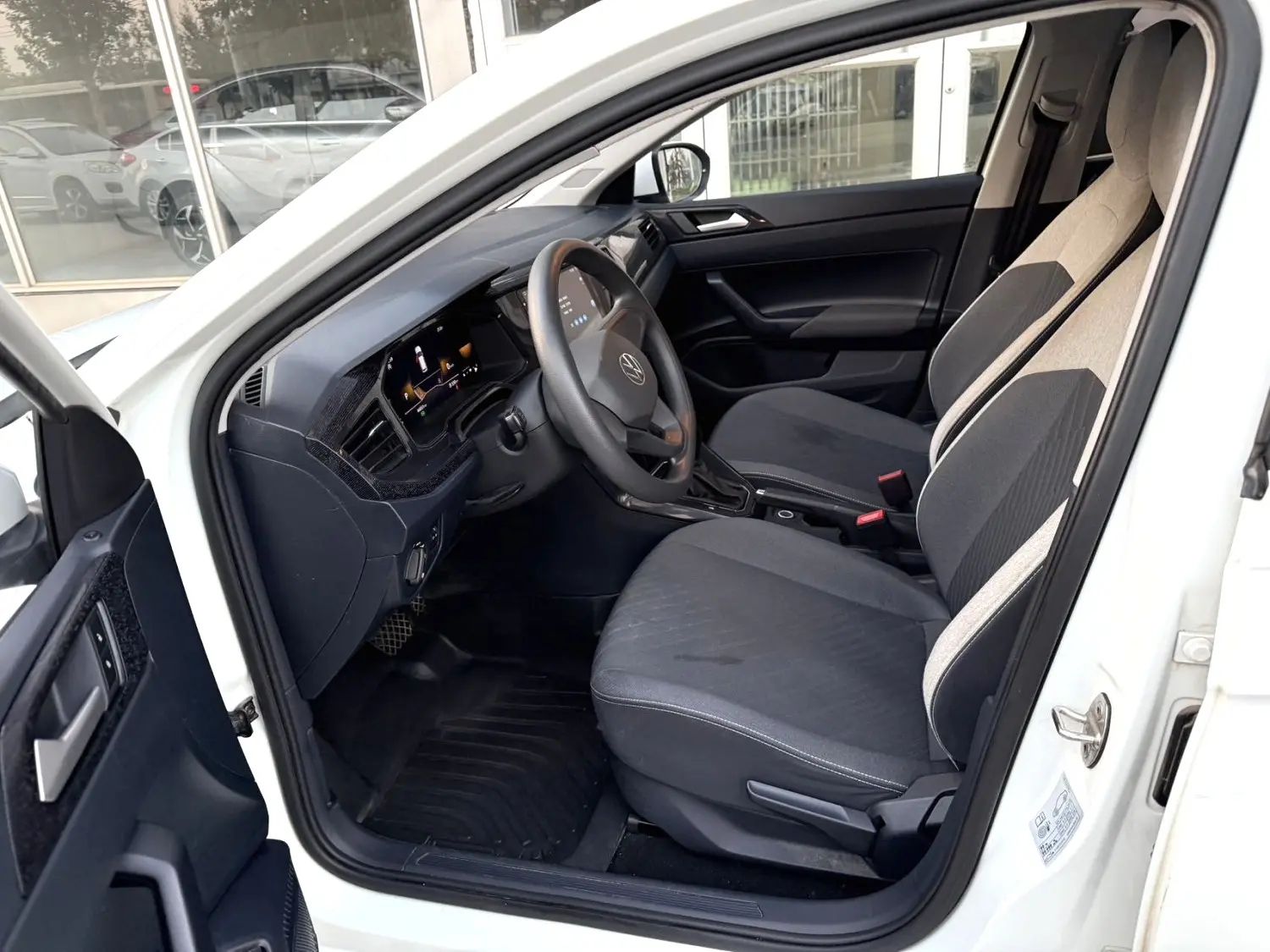 Volkswagen Lavida 2024 car image #2