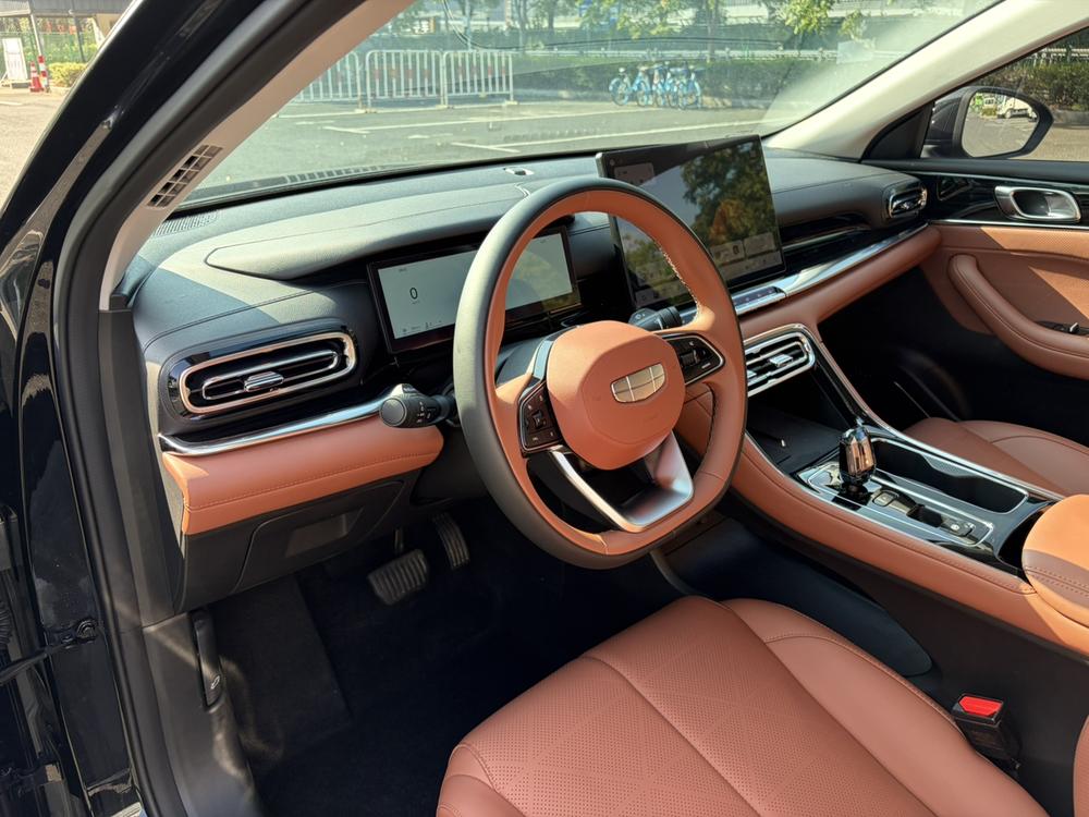 GEELY Emgrand 2025 immagine di auto #8