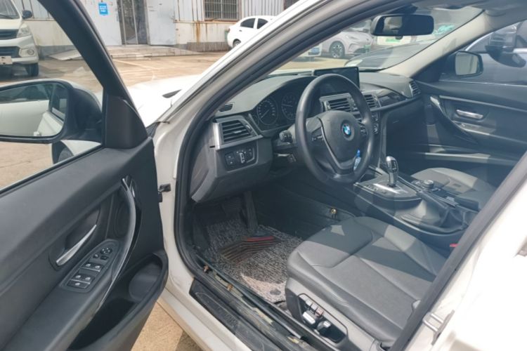 BMW 3 Series 2017 #16 BMW 3 Series 2017 car image #16