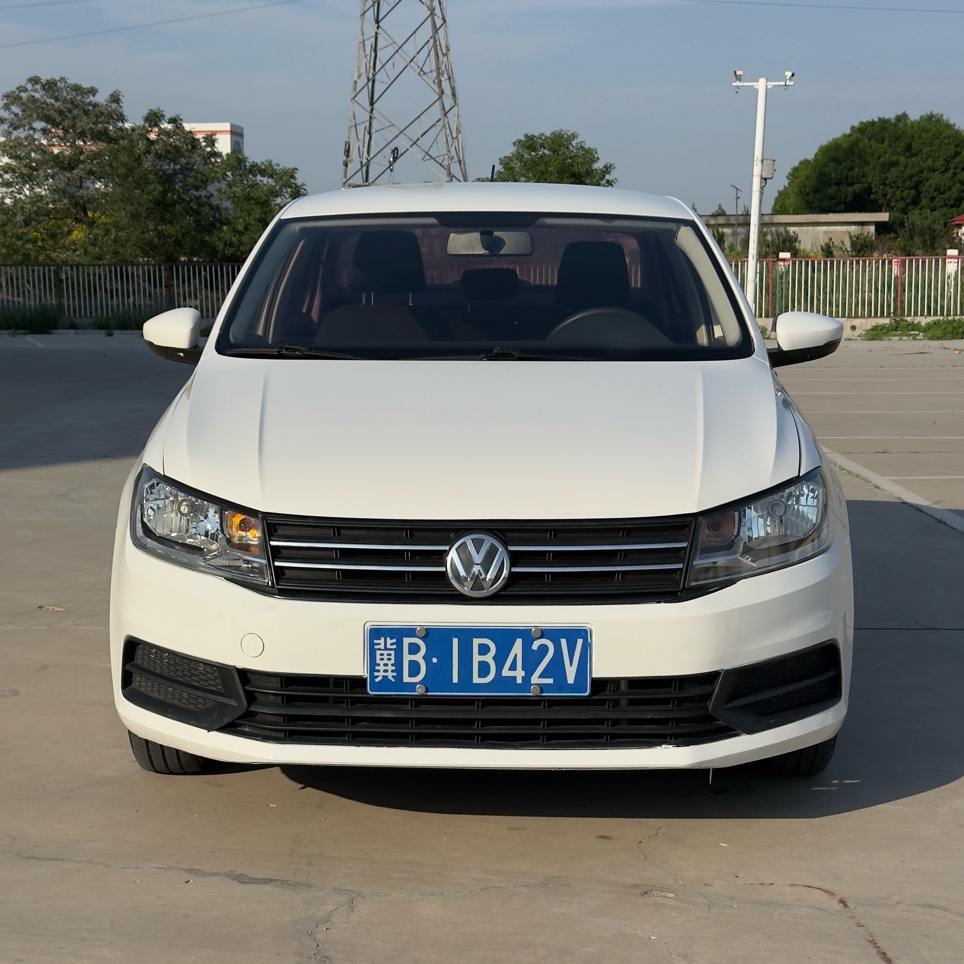 Volkswagen Santana 2019 car image #2