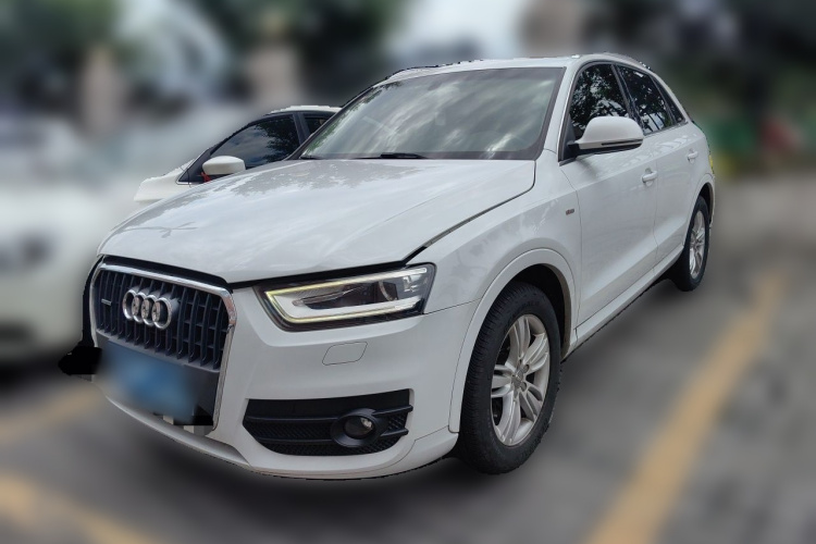 Audi Q3 2014 car image #2
