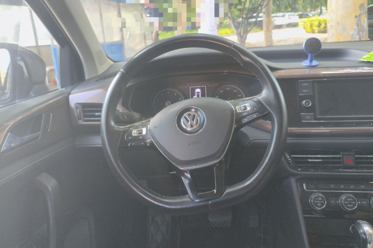 Volkswagen Tharu 2019 #15 Volkswagen Tharu 2019 car image #15