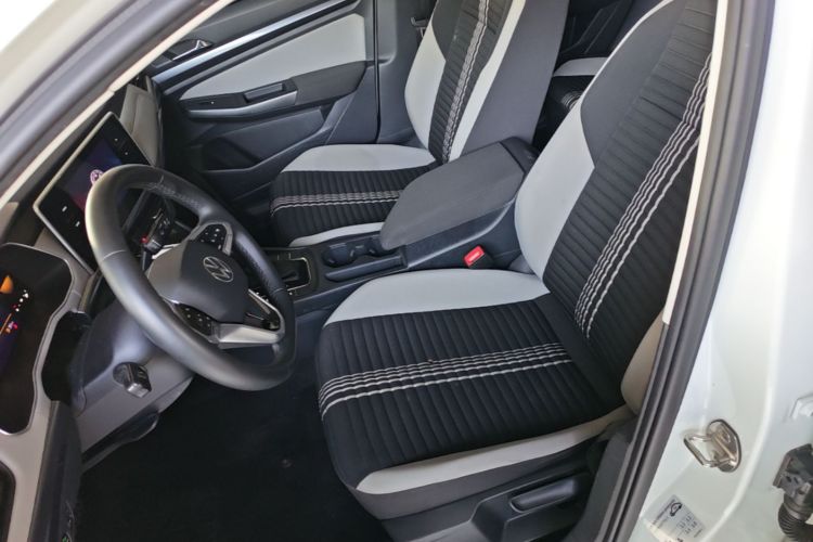 Volkswagen Bora 2024 #15 Volkswagen Bora 2024 immagine di auto #15