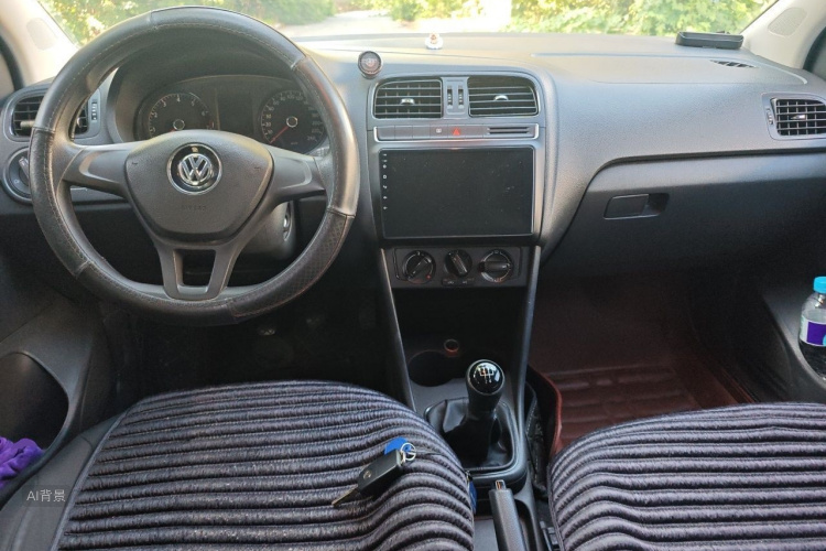 Volkswagen Polo 2015 #11 Volkswagen Polo 2015 car image #11