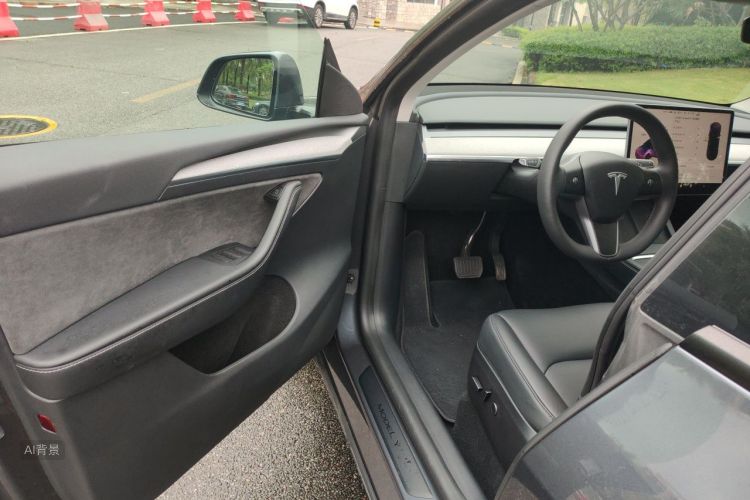 Tesla Model Y 2024 #18 Tesla Model Y 2024 car image #18